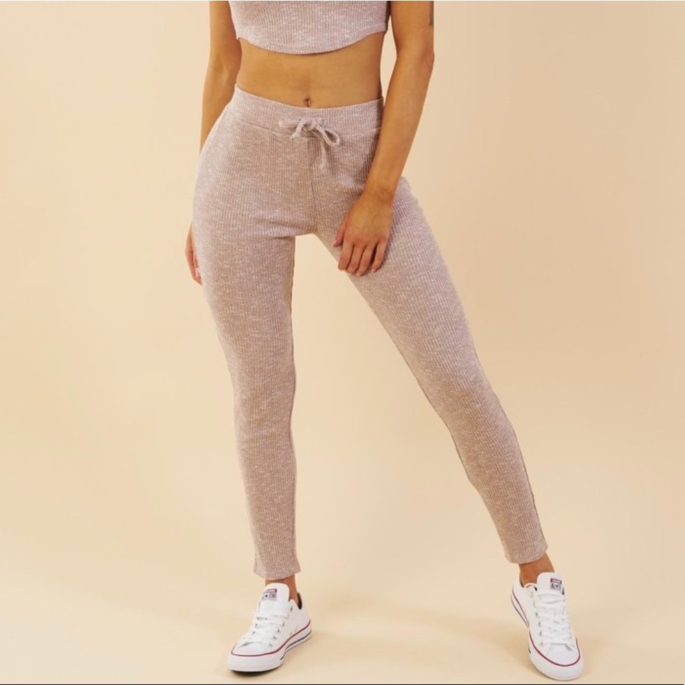NWT Gymshark Slounge Leggings in Taupe